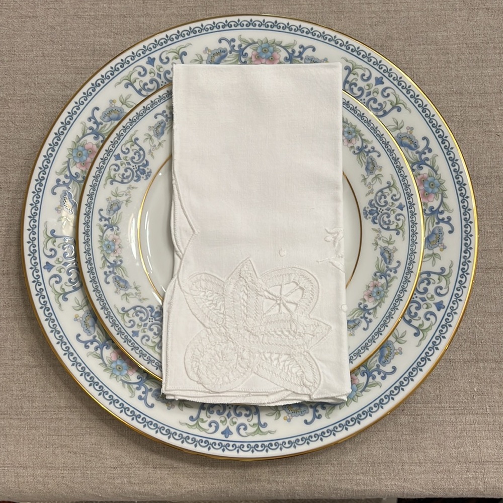1 Vintage White Linen Table Napkins - No Stains